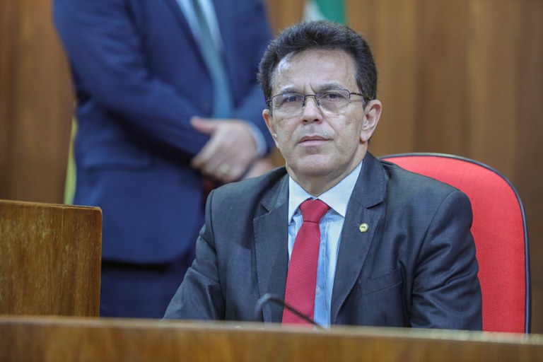 Plenário da Assembleia aprova Zé Santana para a presidência da Agespisa