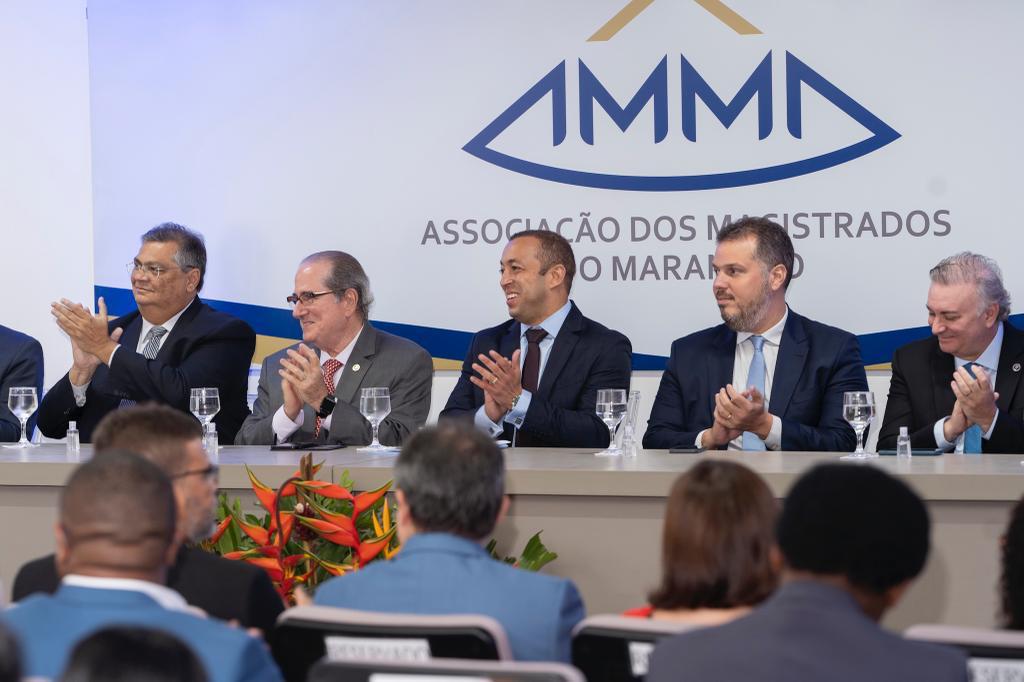 Rodrigo Lago participa da posse da nova Diretoria Executiva e Conselho Fiscal da AMMA
