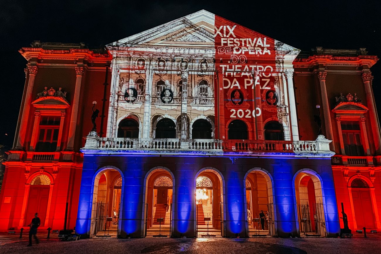 Theatro Paz completa 145 anos