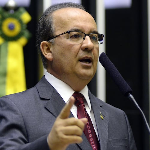 Em Santa Catarina, Mello pode ser o próximo governador