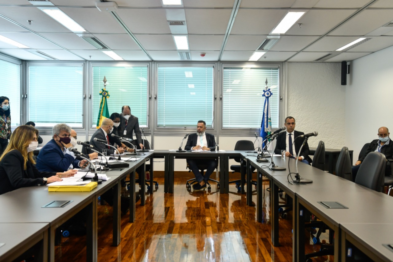 COMISSÃO DE ORÇAMENTO APROVA PARECER PRÉVIO DA PLOA DE 2022 NO RJ.