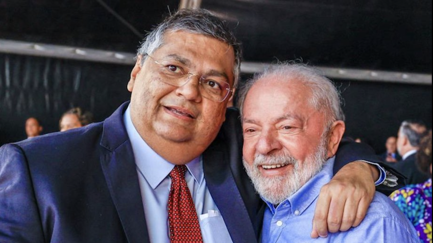 Oposição entra com novo pedido de impeachment de Dino e Lula por suposto uso político da PF