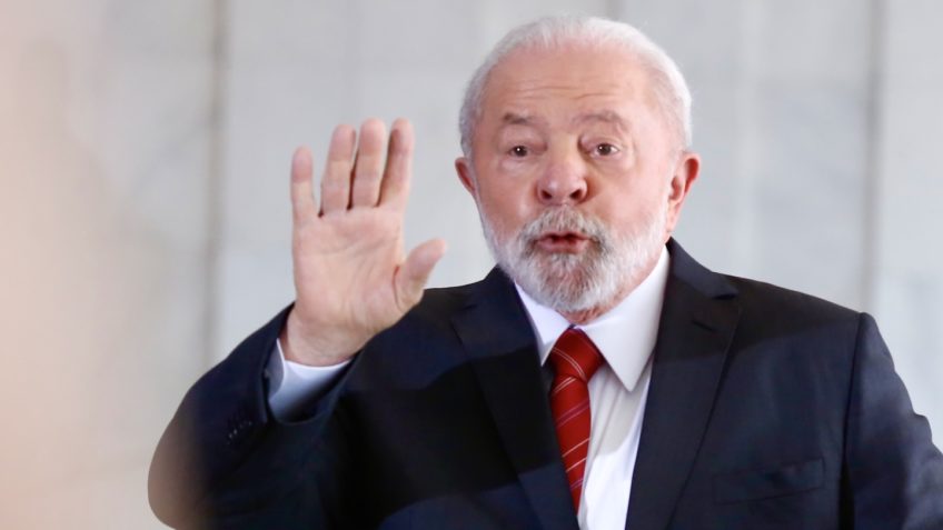 Lula após seis meses: Pesquisa revela opiniões dos brasileiros