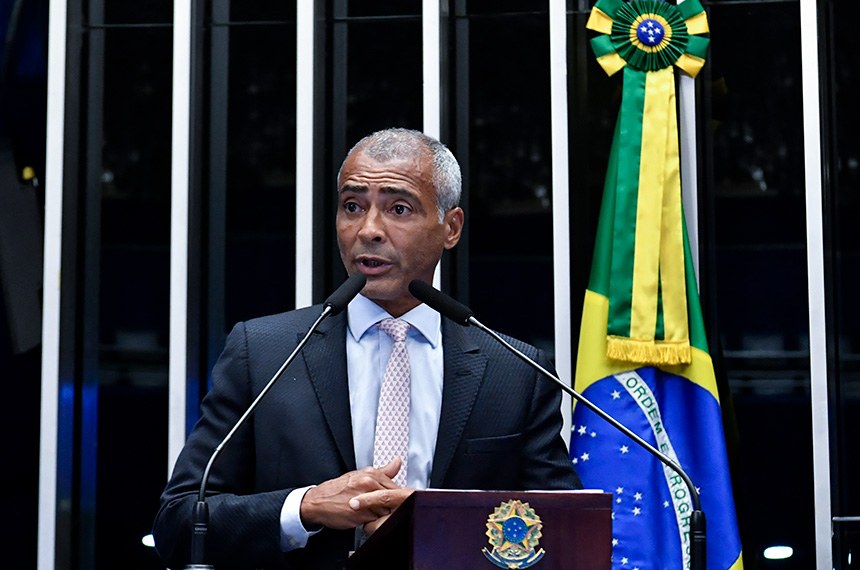 Romário destaca necessidade de modernizar legislação esportiva