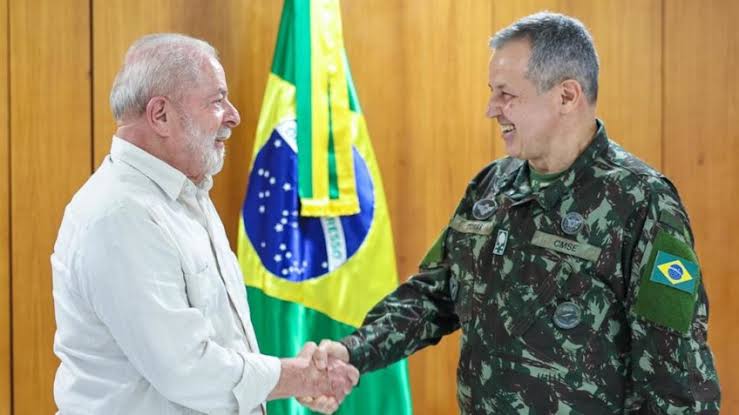Exército não está muito feliz com a vitória de Lula
