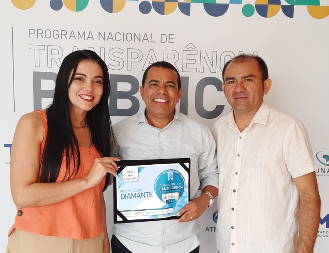 Abel Figueiredo recebe o Certificado Nacional “Diamante” em Qualidade e Transparência Pública 2022.