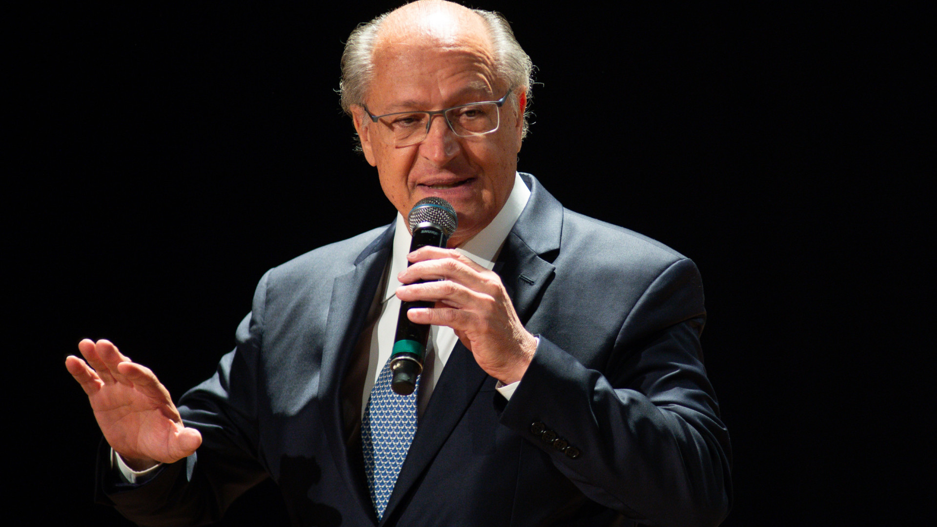 Alckmin Comemora Aprovação de Reforma Tributária sem “Toma lá, dá cá”