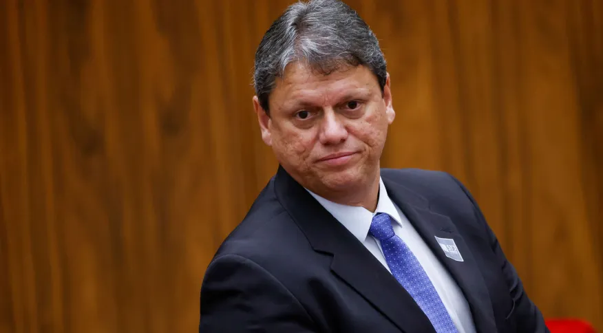 Tarcísio de Freitas, se opõe à entrada de Costa Filho no Ministério do Esporte