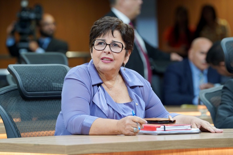 Deputada Bia de Lima apresenta projetos de valorização da mulher