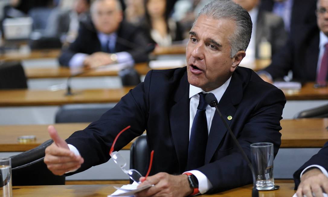 Julio Lopes promove ação contra a isenção tributária em Brasília