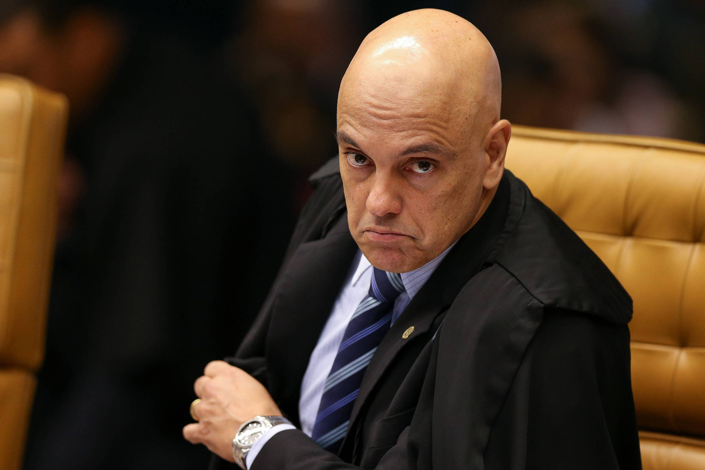 Senado Federal pede a Alexandre de Moraes que suprima documentos em celular apreendido