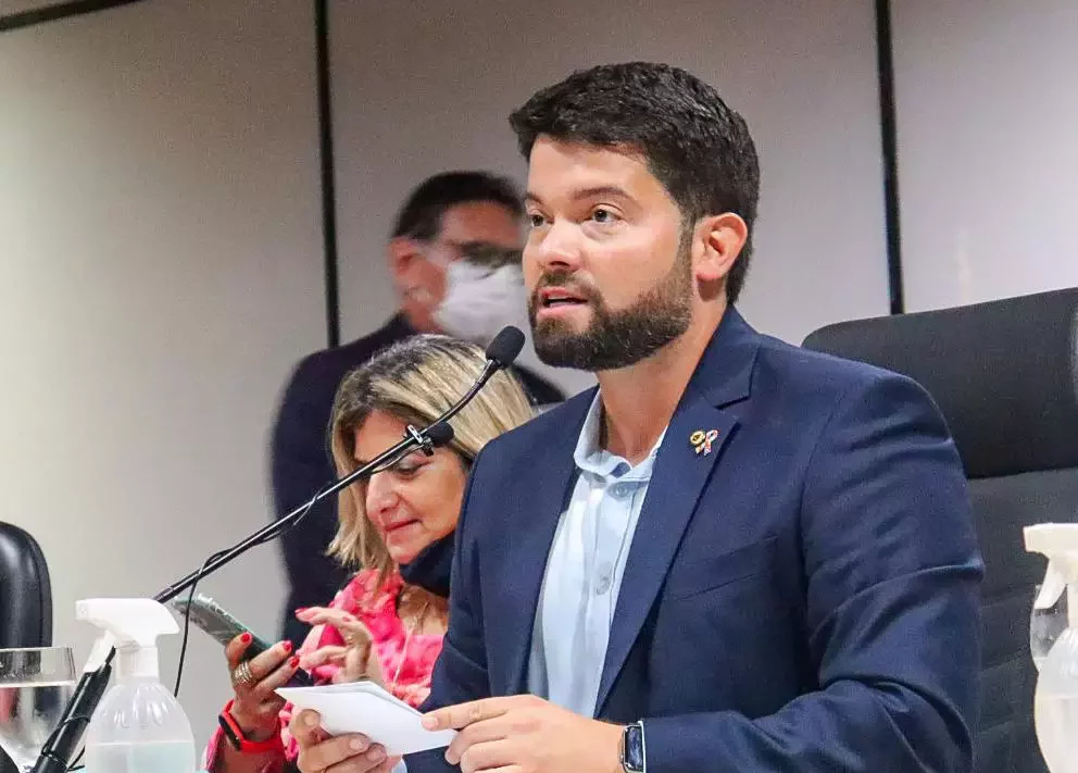 Ex-Deputado estadual do Pará Miro Sanova desfilia-se  do PDT e pode ingressar no PT