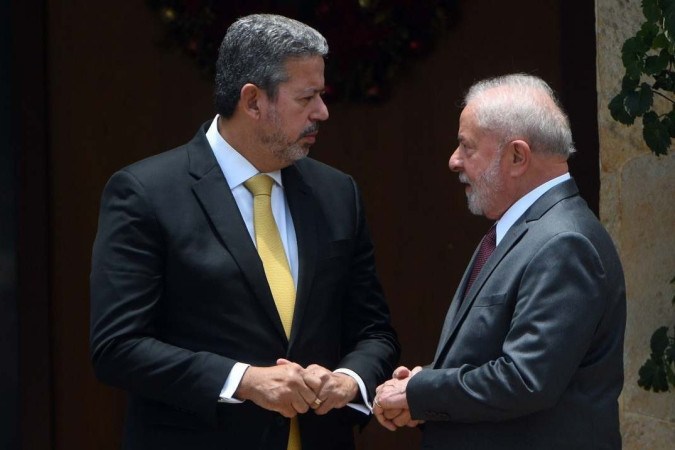 Mesmo com tensões entre governo e o Parlamento, Lula se reúne com Arthur Lira