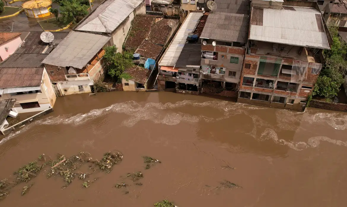 Comissão da Câmara de calamidades naturais ouve Ministérios sobre ações de prevenção às catástrofes