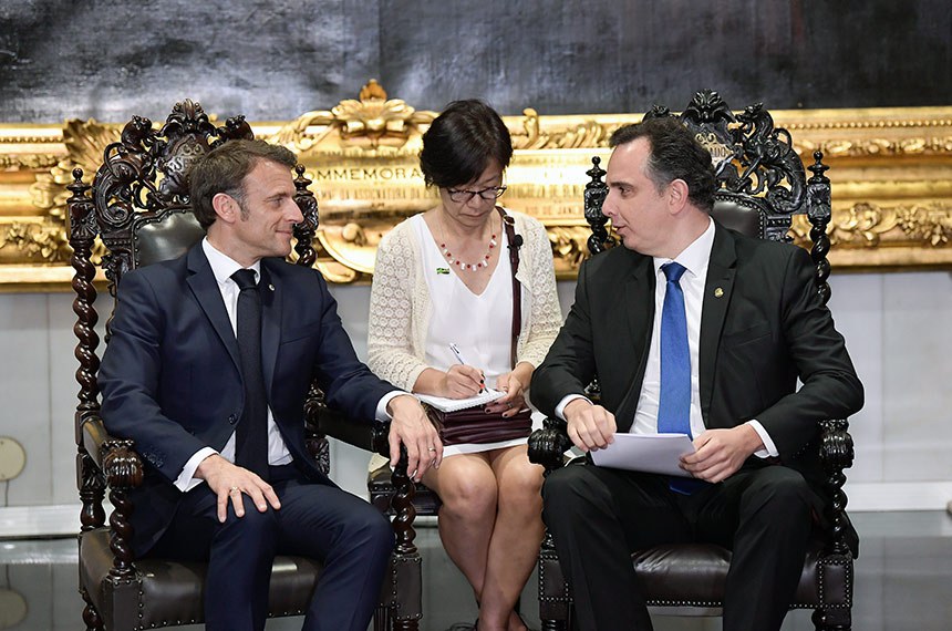 Pacheco e Macron tratam de meio ambiente, democracia e relações internacionais