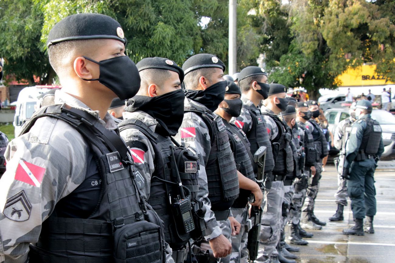 Aumento de assassinatos de policiais no Brasil é tema de debate na Câmara
