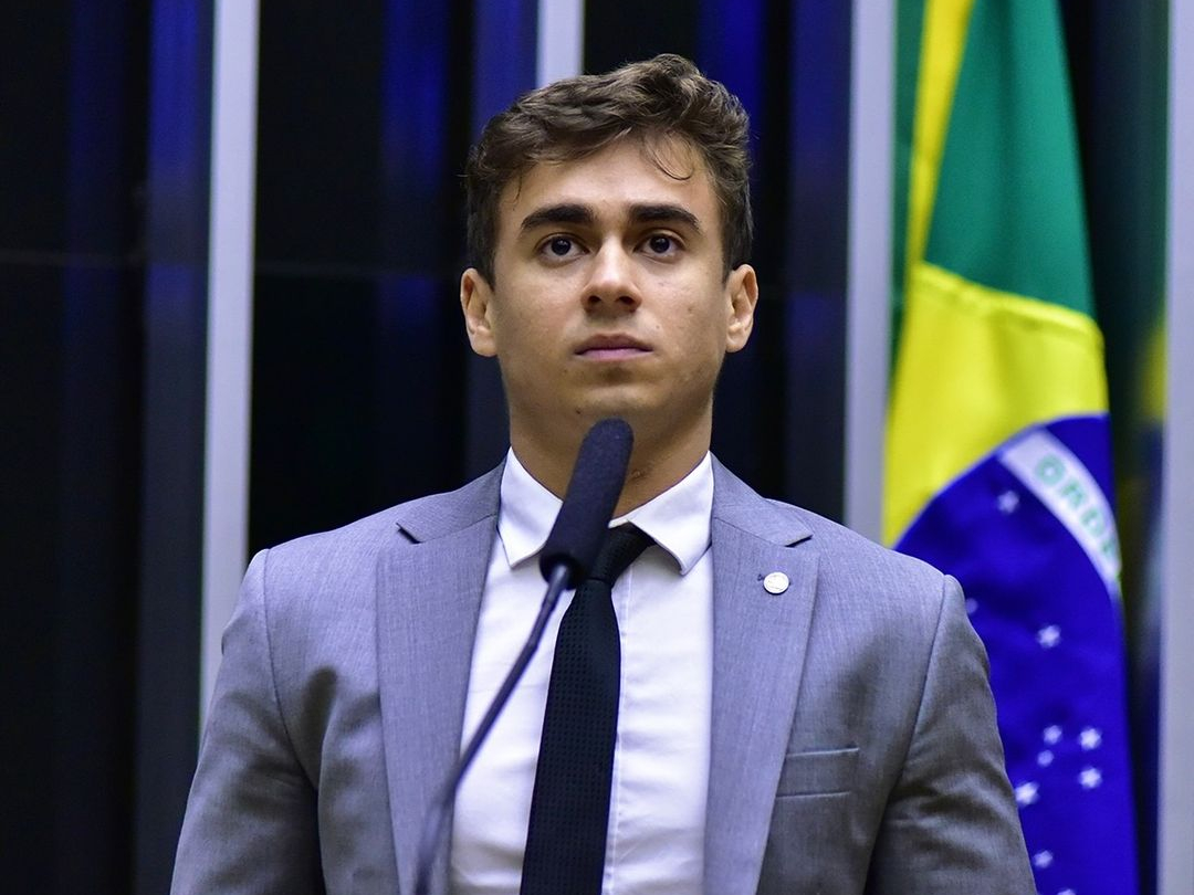 Nikolas Ferreira participa de encontro do PL no Recife