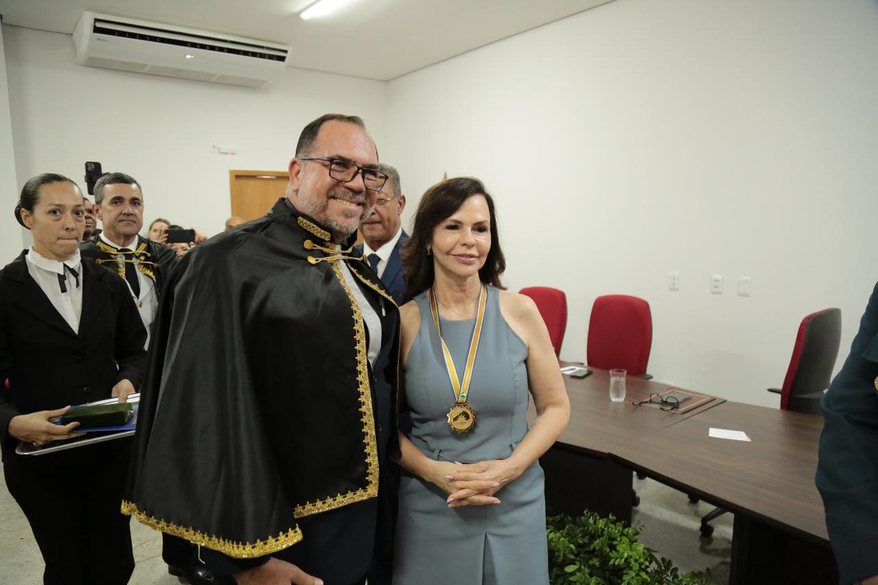 Professora Dorinha é empossada membro correspondente na Academia de Letras, Ciências e Artes dos Militares do Tocantins